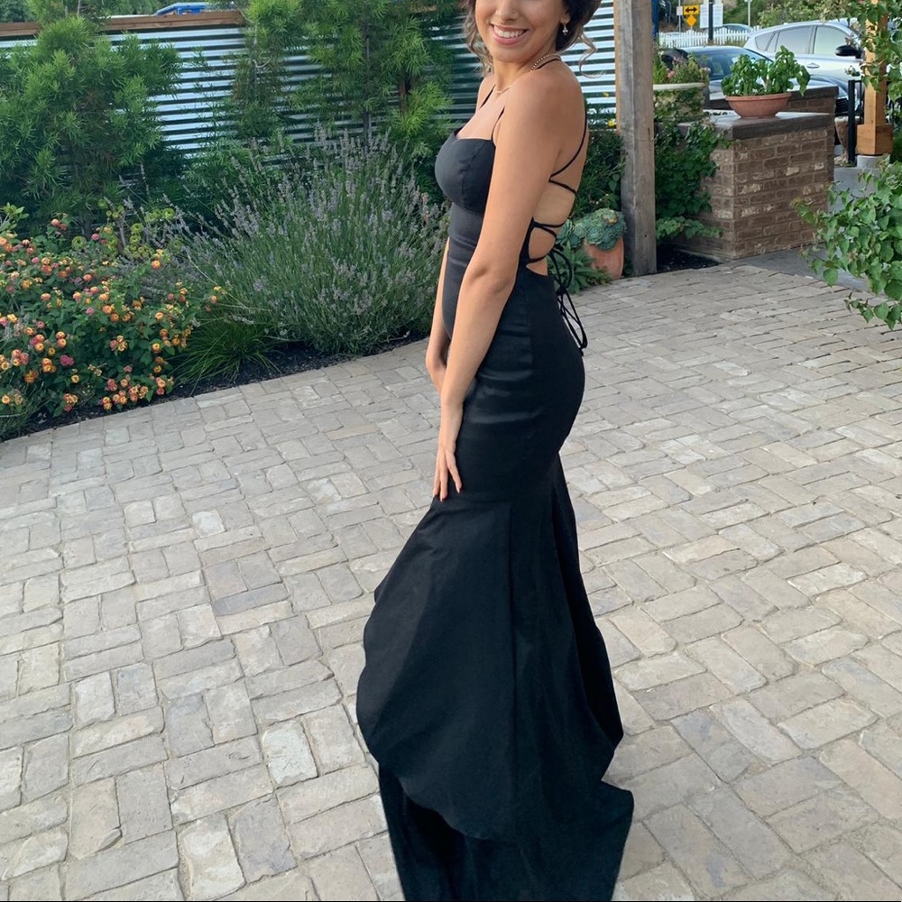 Black prom dress
